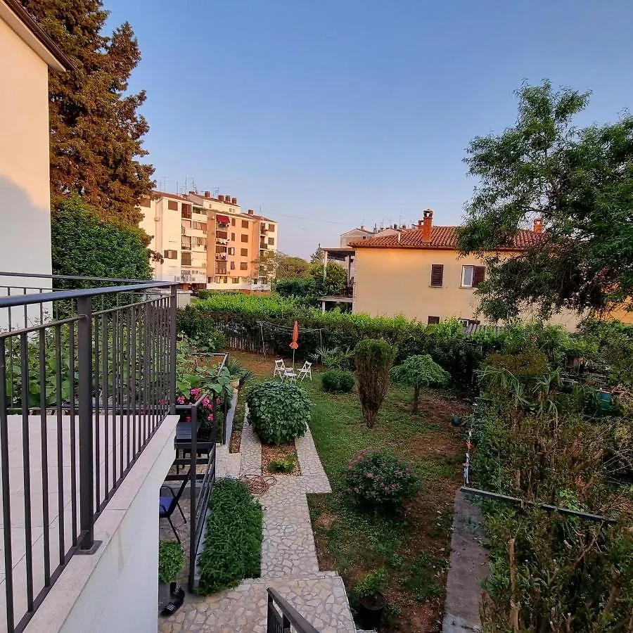 Apartman Dona Умаг Апартаменты